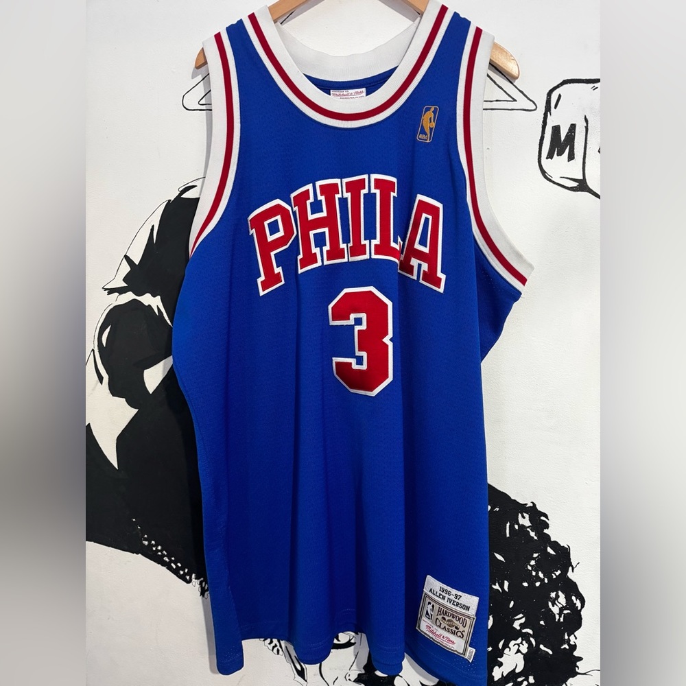 Philadelphia 76ers Allen Iverson 1996-1997 Rookie Jersey.